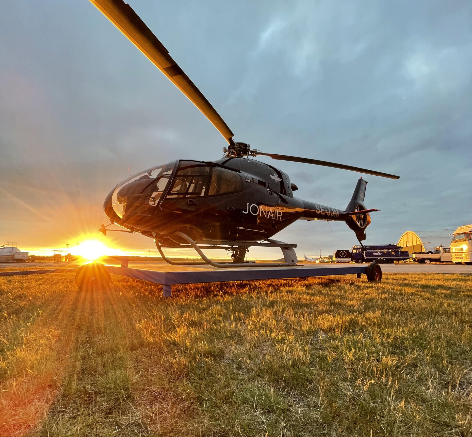bokningsf-rfr-gan-jonair-helikopter-boka-rundturer-hos-oss